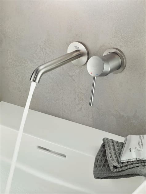 Essence 2-hole basin mixer L-Size 29193001 by Grohe