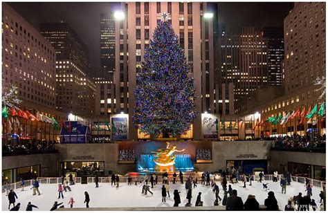 World Visits: Christmas Times Square In New York City