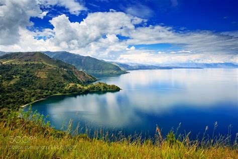 Beautiful Lake Toba | Lake toba, Beautiful lakes, Lake landscape