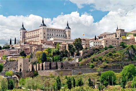 41 Beautiful Spain Famous Landmarks you don't want to Miss