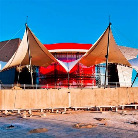 More about Soweto Theatre | LekkeSlaap