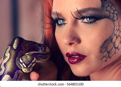 1,847 Blonde Woman Snake Images, Stock Photos & Vectors | Shutterstock