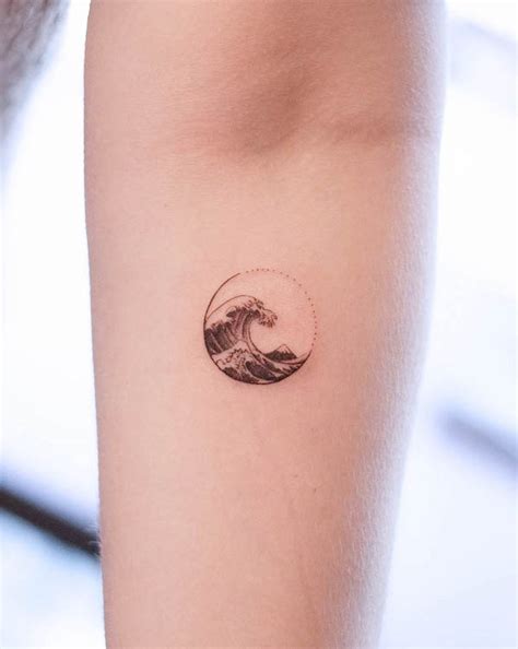 Top 79+ small wave tattoo ideas - in.coedo.com.vn