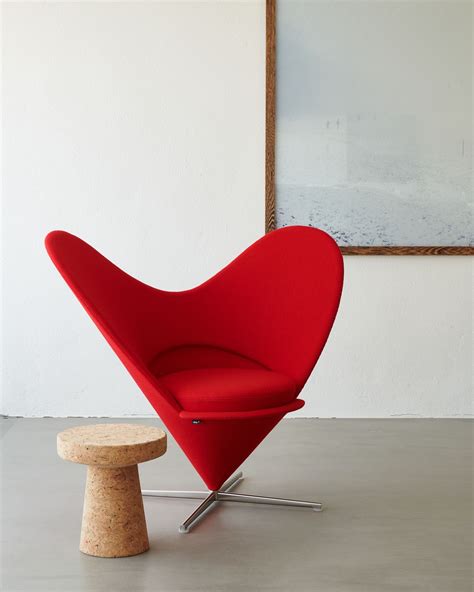 A Kvadrat staple since 1974. Vitra’s iconic Heart Cone Chair by Verner ...