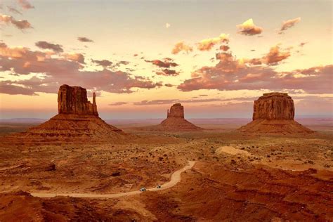 Monument Valley Navajo Tribal Park: 10 tips for your visit