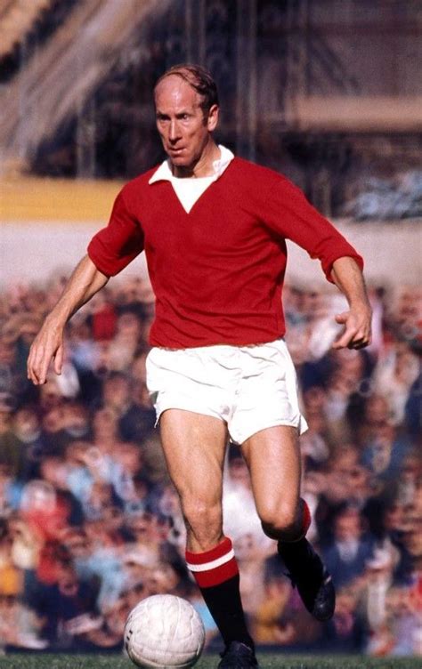 Bobby Charlton Manchester United 1971 | Manchester united legends, Bobby charlton, Manchester united