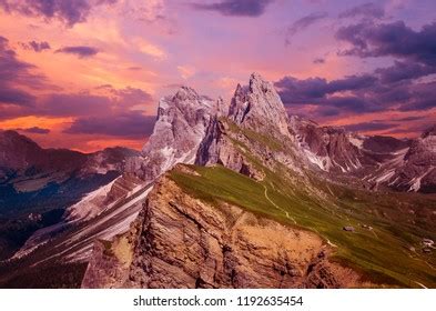 22 Rifugio delle odle Images, Stock Photos & Vectors | Shutterstock