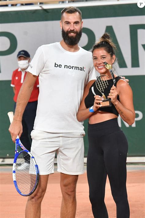 Benoît Paire et sa compagne Julie Bertin lors d'un match de tennis à ...