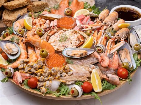 Delicious Seafood Platter Recipe In 3o Minutes - AllPurposehub.com