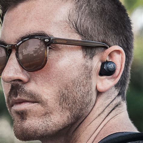 These True Wireless Earbuds Last the Entire Day Long