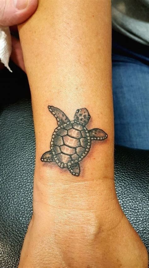 21+Small & Simple Turtle Tattoo Designs | Turtle tattoo designs, Wrist ...