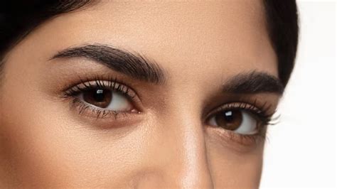 Home Remedies To Deal With Eyebrow Hair Loss | Lifestyle News, Times Now