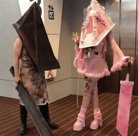 Blursed_Couple | Cosplay | Know Your Meme