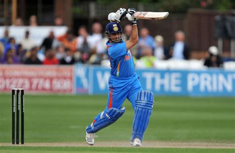 sachin-tendulkar-straight-drive-hd-wallpapers - Caught At Point