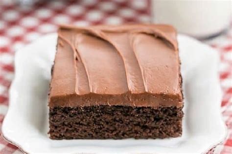 Old Fashioned Cocoa Fudge Cake - That Skinny Chick Can Bake