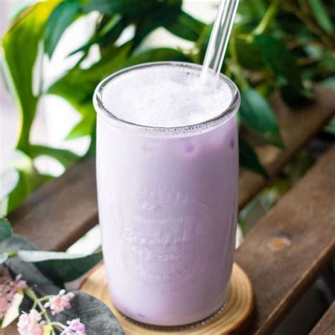 4-Ingredient Taro Milk Tea | Cookerru