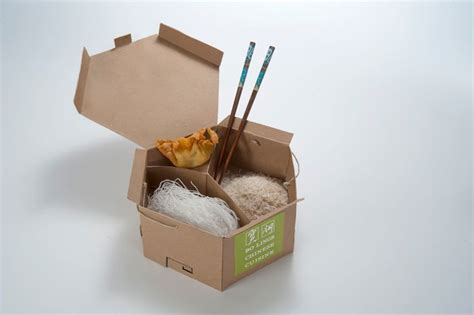 Sustainable Bagless Take-Out Packaging on Behance | Food delivery ...