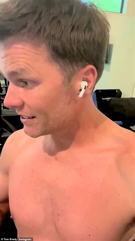 Tom Brady goes SHIRTLESS to plug his clothing line Brady Brand - News ...