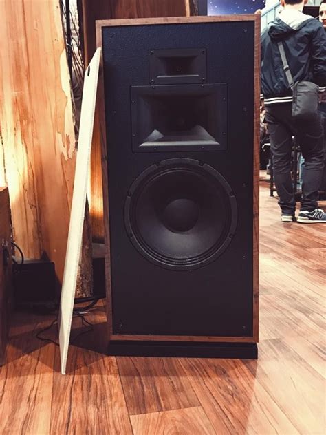 Klipsch at CES 2017: Recap - The Klipsch Joint | Klipsch, Klipsch speakers, Audiophile speakers