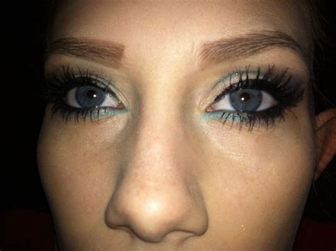 Smokey eye for blue eyes