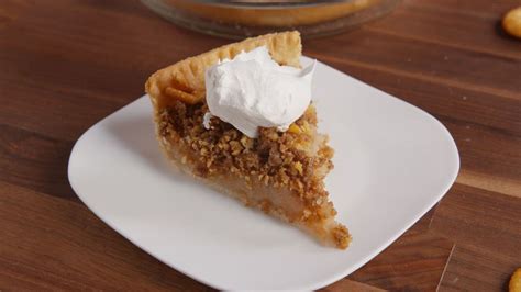 Best RITZ Mock Apple Pie Recipe-How To Make RITZ Mock Apple Pie—Delish.com