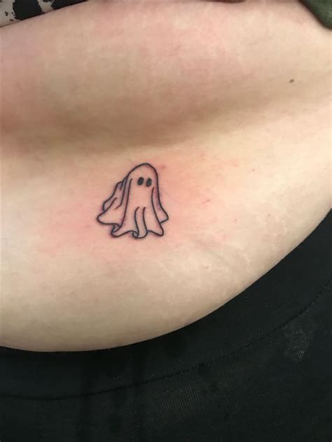 Ghost tattoo outline | Ghost tattoo, Tattoo outline, Halloween tattoos