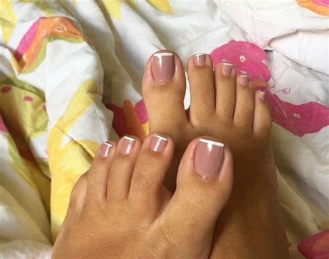 Pedicure for 50 Years Old Women: Spring-Summer Trends of 2023 and Lots of Ideas In Photos ...