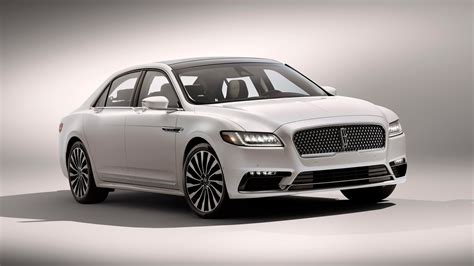 AD Test-Drives the All-New 2017 Lincoln Continental | Architectural Digest