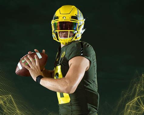 Oregon Ducks to wear green jerseys, yellow pants and helmets against Cal - oregonlive.com