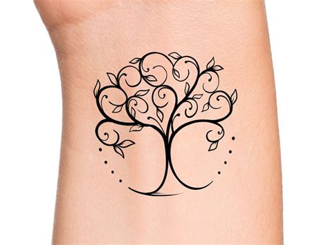 Top 81+ small family tree tattoo super hot - esthdonghoadian
