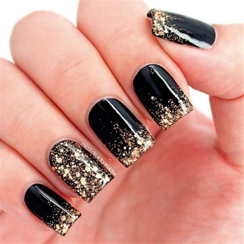 Black & Gold nail idea. | Black gold nails, Gold nails, Matte nails design