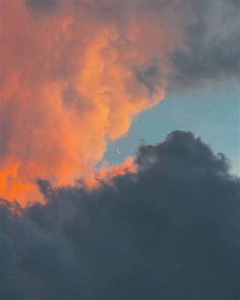 Download Vintage Aesthetic Clouds Moon Sunset Wallpaper | Wallpapers.com