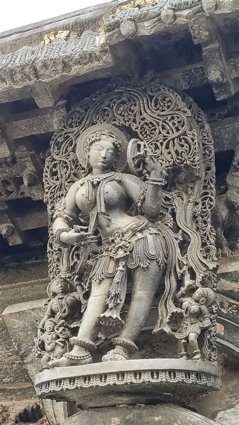 Beautiful sculpture in Belur Chennai kesava Temple | Marble statues ...