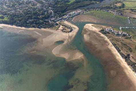 Bembridge Harbour Beach - isleofwight.com