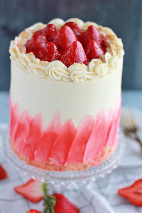 Strawberry Cheesecake Cake - Baking with Blondie