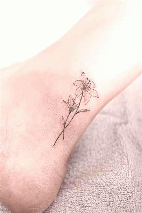 117 Of The Very Best Flower Tattoosflower | Lillies tattoo, Lily flower tattoos, Tiger lily tattoos