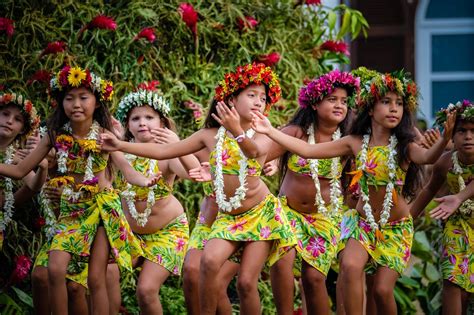 THE CONSERVATOIRE CELEBRATES AT THEIR ANNUAL GALA | Tahiti dance online