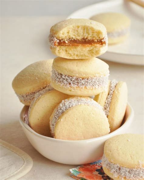 Alfajores (Dulce de Leche Sandwich Cookies) | Lucia Paula