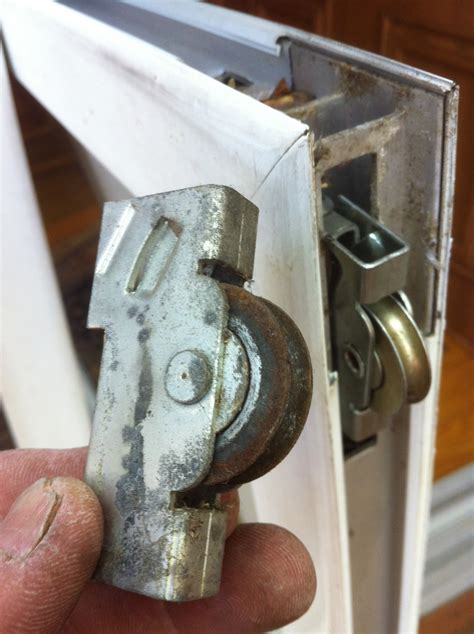 Sliding Door Repair - We Fix Rollers, Locks, handles and Foggy Glass