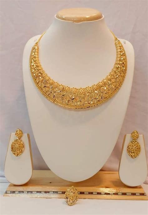 Gold jewelry design | Bridal necklace designs, Gold bangles design ...