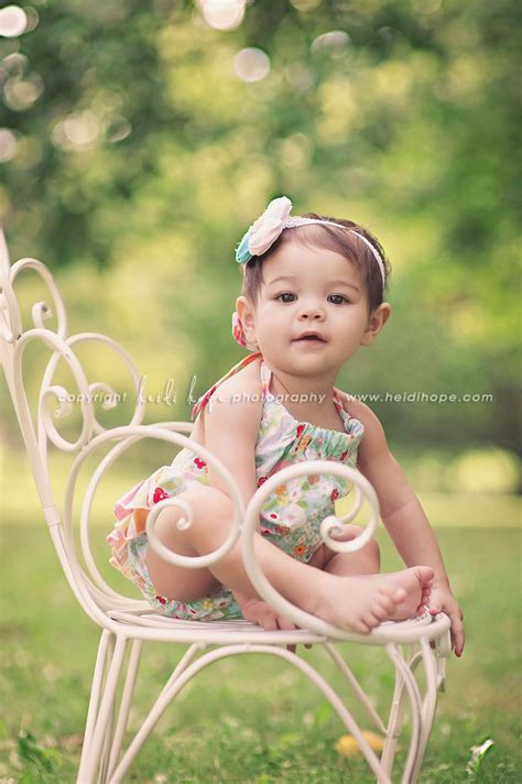 Need to make this outfit. | Photographing babies, Birthday cake smash, First birthday cakes