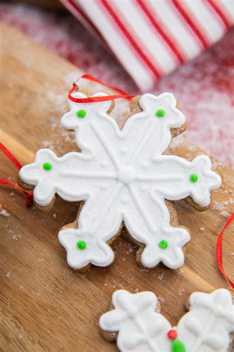 4” Snowflake Cookie Ornament - Decorator's Warehouse