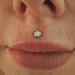 Philtrum Piercing (Medusa Piercing) Ideas – thefashiontamer.com