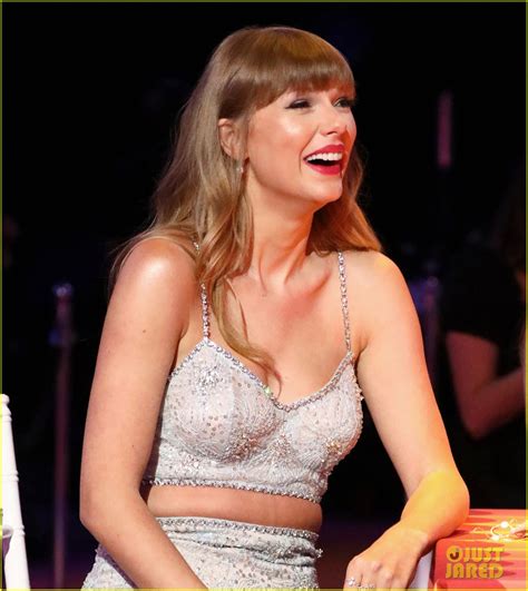 Photo: taylor swift brit awards 2021 08 | Photo 4554806 | Just Jared ...