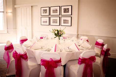 Holiday Inn Farnborough - Budget All Inclusive Wedding Venue Hampshire