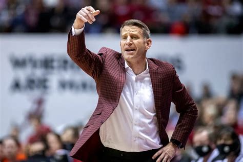 Alabama Basketball Coach Nate Oats Signs New Contract according to reports