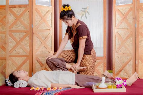 What Is a Thai Massage, and How Is It Done