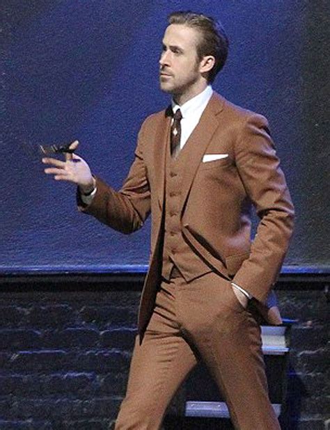 Ryan Gosling La La Land Suit | Brown suits for men, Mens fashion suits, Suits