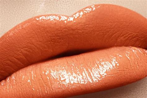 5 Best Lipstick Shades For Women With Fair Skin Purple Liquid Lipstick, Mauve Lipstick, Summer ...