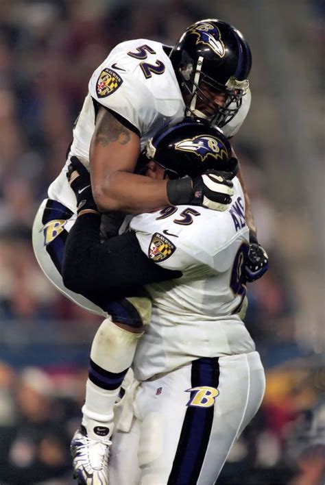 The Ravens defense, led by LB Ray Lewis (52) was amazing against the Giants. Super Bowl XXXV ...